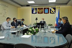 Совещание по  вопросу организации расчистки дорог регионального и муниципального значения, а также подъездных путей к социальным объектам и населенным пунктам в связи с неблагоприятными погодными условиями