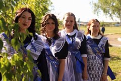 В добрый путь, выпускники!