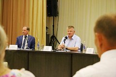В р.п. Татищево прошло первое выездное заседание Совета Саратовской областной Думы