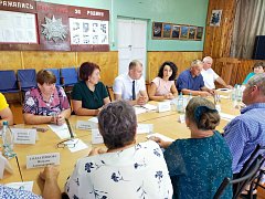 В р.п. Татищево прошло первое выездное заседание Совета Саратовской областной Думы