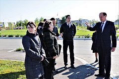 Глава Татищевского района П.В.Сурков посетил фОК «Энергия», на территории которого уже начаты работы по строительству 3D-забора