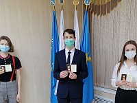 Лучшим выпускникам Татищевского лицея вручены знаки Губернатора Саратовской области «За отличие в учебе»