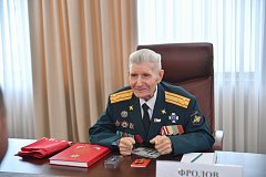 Роман Бусаргин встретился с председателем областного комитета ветеранов войны и военной службы, организации «Фонд Книги Памяти» Георгием Фроловым