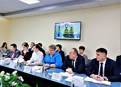 Заседание межведомственной комиссии по работе с детьми и молодежью