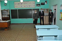 Глава Татищевского района П.В.Сурков провел встречу с жителями села Сокур