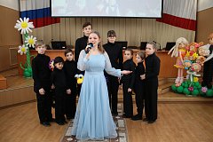 В р.п. Татищево состоялось  торжественное мероприятие "Одно целое", посвященное открытию Года семьи в России