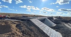 В районе завершается строительство моста через ручей Чекуриха 