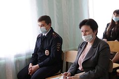Глава Татищевского района П.В.Сурков провел встречу с жителями села Широкое