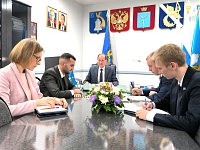Работает горячая линия с главой района