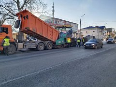 Губернатор проверил дорожные работы в Балашовском районе