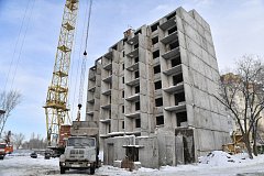 В Энгельсе Губернатор проконтролировал строительство домов для переселенцев из аварийного жилья Лётного городка