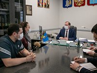 С вопросами – к главе района