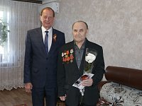 Глава Татищевского муниципального района П.В.Сурков поздравил с наступающим Днем Победы участников Великой Отечественной войны