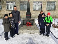 Возложение цветов