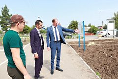 Рабочее совещание главы района на месте строительства сквера "Центральный"