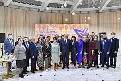 Преподавателям саратовских вузов вручена премия «Высота»