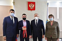 Двукратный бронзовый призер XXIV зимних Олимпийских игр Александр Логинов: «Первым делом я еду домой в Саратов»