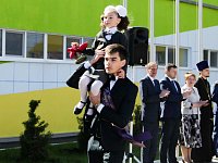 Последний звонок для выпускников Татищевского лицея