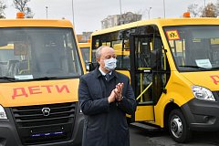 Районы Саратовской области получили новые школьные автобусы