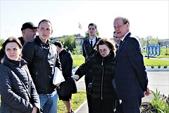 Глава Татищевского района П.В.Сурков посетил фОК «Энергия», на территории которого уже начаты работы по строительству 3D-забора